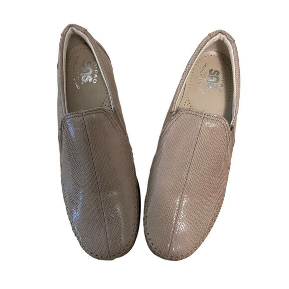 SAS Dream Slip On Loafer Snake Embossed Leather Color Mushroom Size 7.5N - Picture 4 of 5